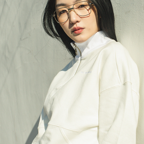 Logo Embroidery Half Zip-up Sweatshirt_White&Ivory