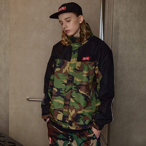 REFLECTIVE WINDBREAKER JACKET_CAMO