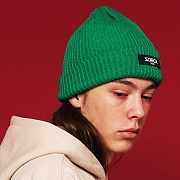 5C-008 LOGO LABEL LONG BEANIE GREEN