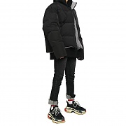 BLACK REVERSIBLE DUCK DOWN SHORT PADDING