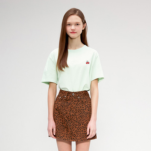 HEART CHERRY T-SHIRTS IS [GREEN]