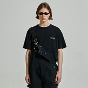 [ISV07] LOCATION LOGO SHORTSLEEVE IS [BLACK]