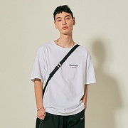 [PAVEMENT] [ISPT06] EXAMPLE SHORT SLEEVE IS [WHITE]
